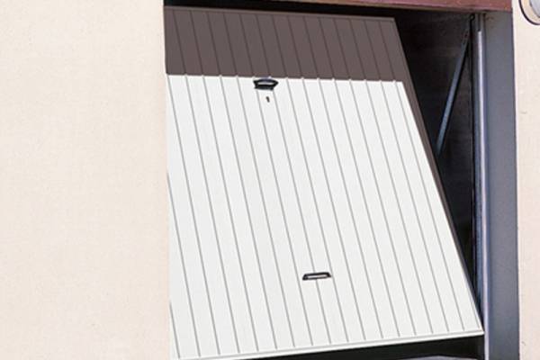 Porte de garage basculante à marseille et aubagne